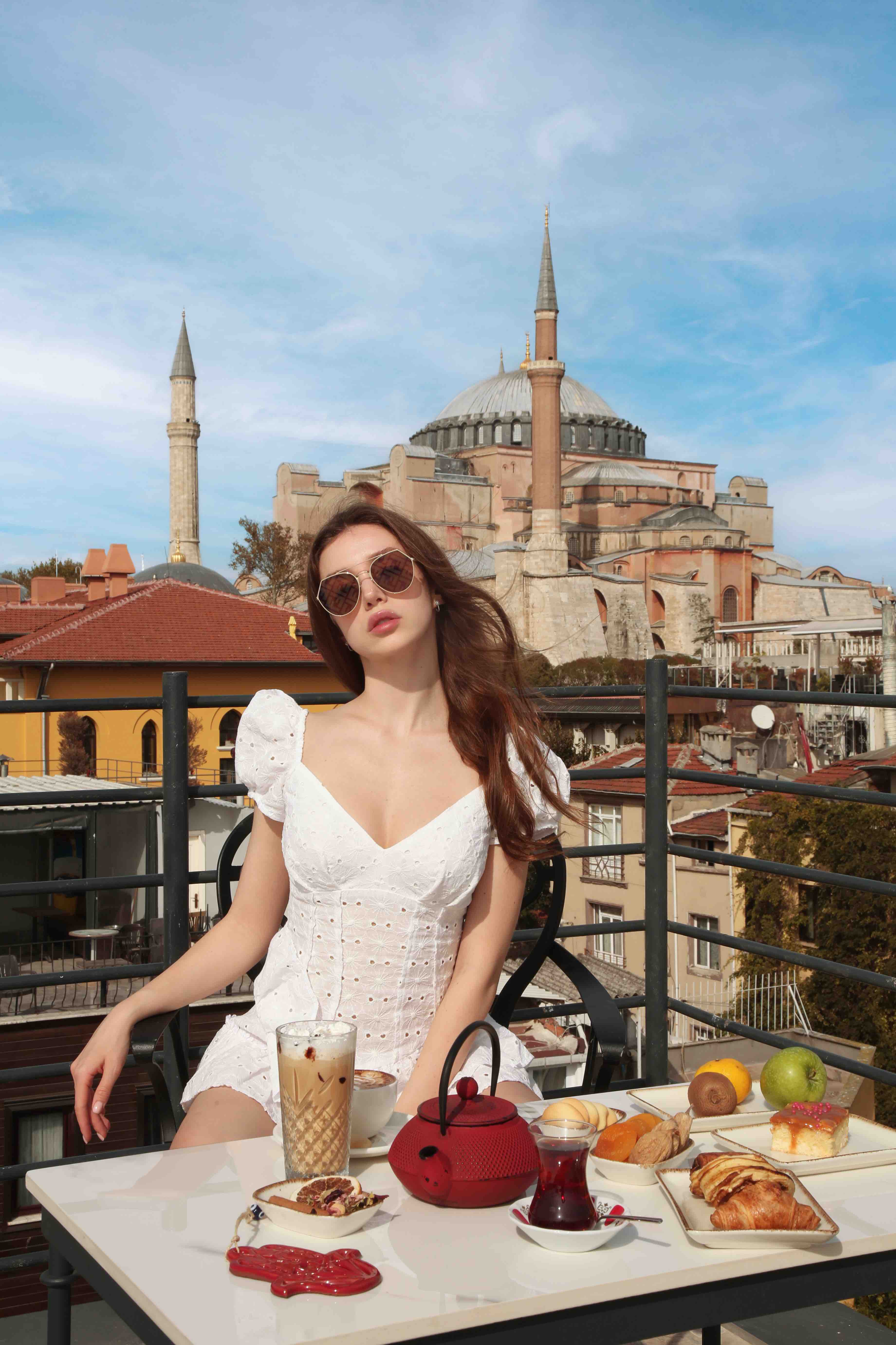 Model Sofia Varivodo on the rooftop terasse of the Henna Hotel