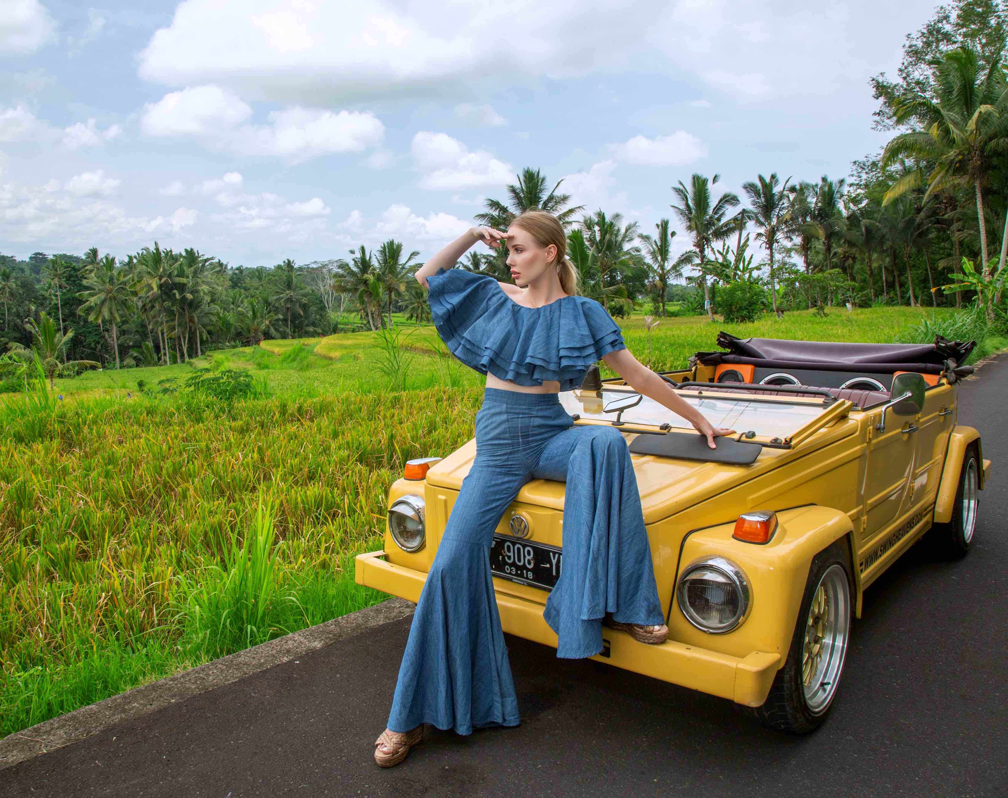 Photoshoot Influent Traveler in Bali with the Real Bali Tours with Amalia Darin