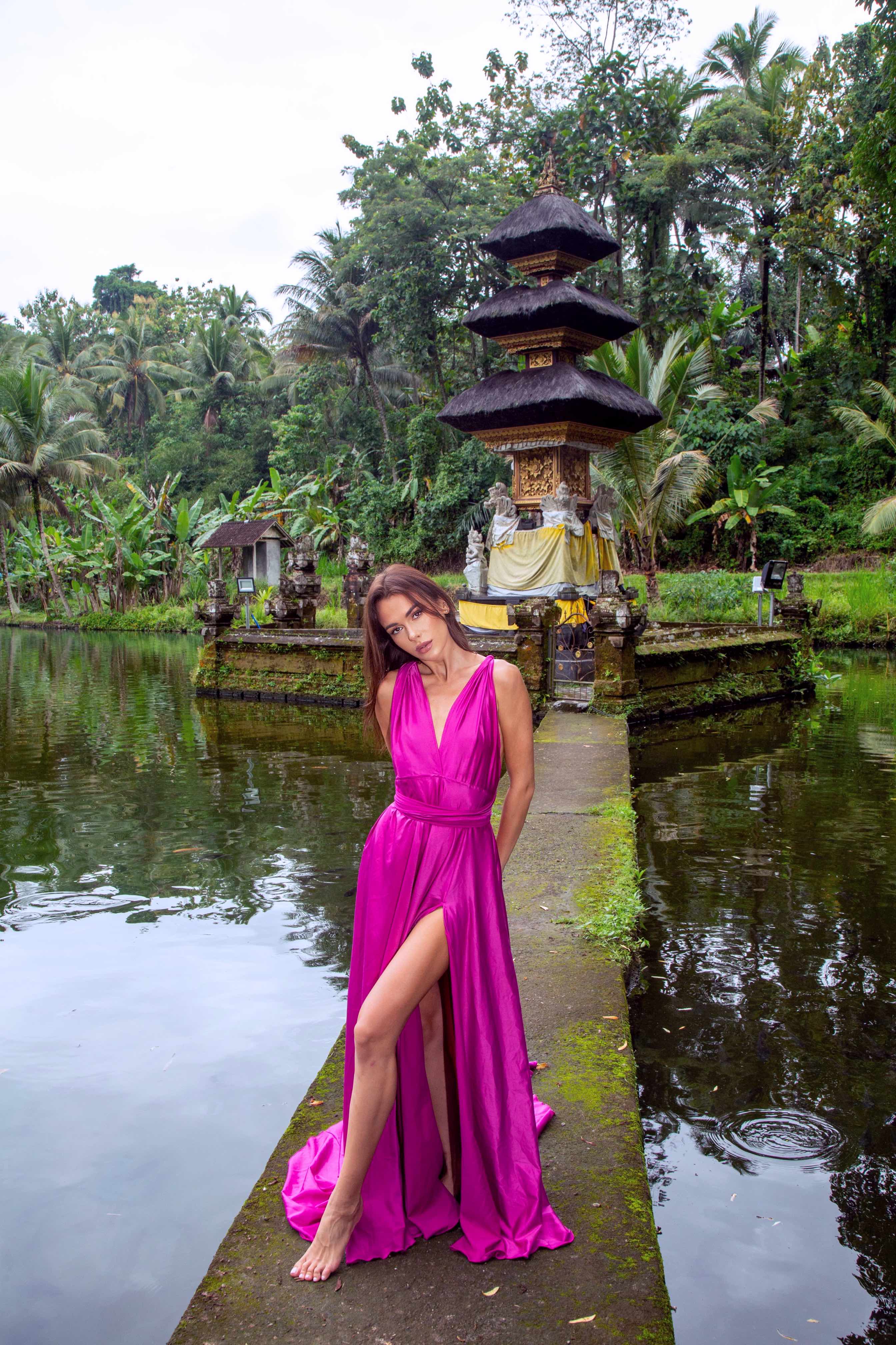 Photoshoot Influent Traveler in Bali with the Real Bali Tours with Anastasia Yurpolska