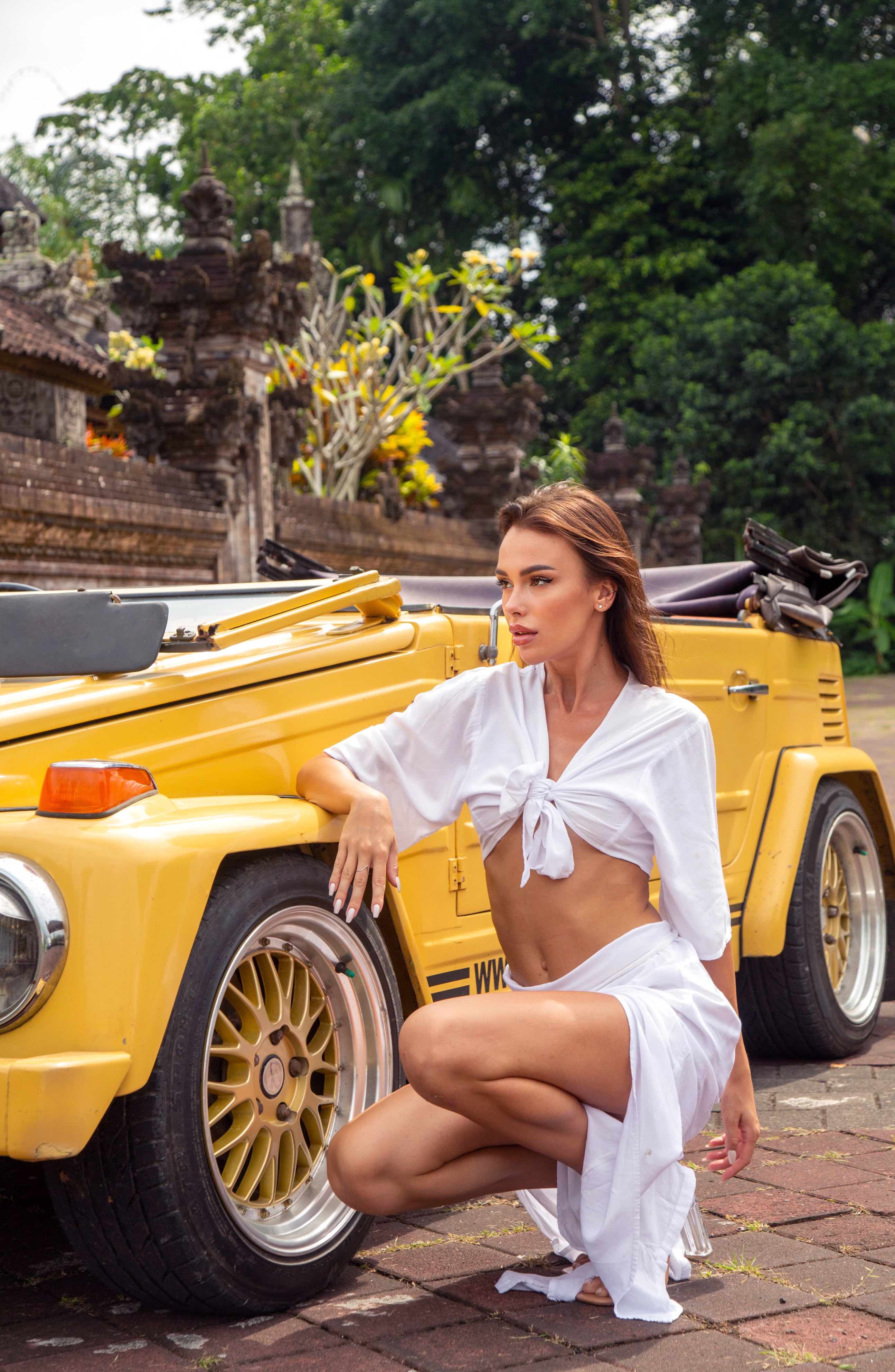 Photoshoot Influent Traveler in Bali with the Real Bali Tours with Anastasia Yurpolska